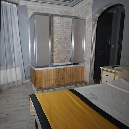 Taksim Maya Hotel Истанбул Екстериор снимка